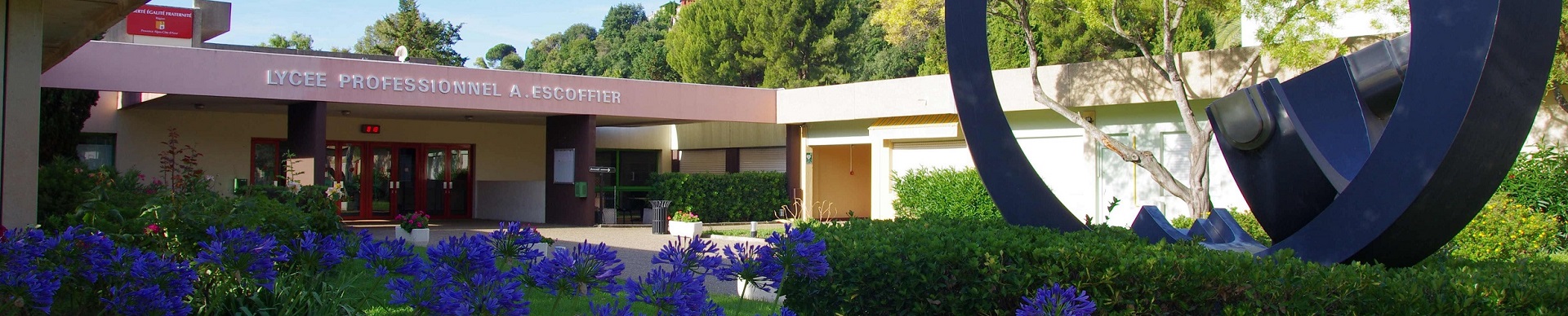 Photo de l'entée du Lycée A.Escoffier